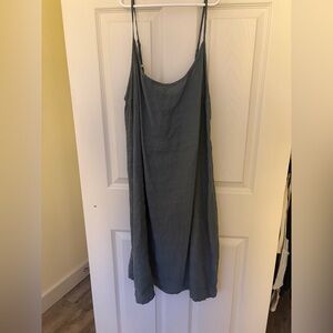 Grizas Gray Linen Midi Dress